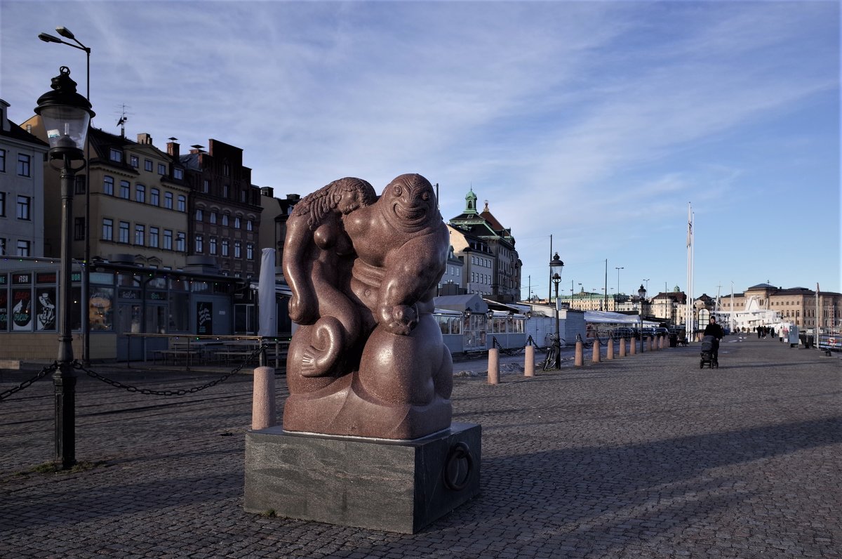 Скульптура "Бог моря" Стокгольм - wea *