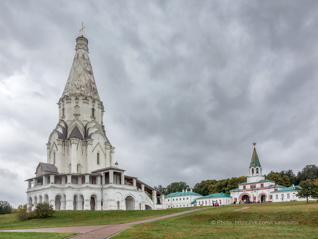 Осенний дождь в Коломенском - Игорь Сарапулов