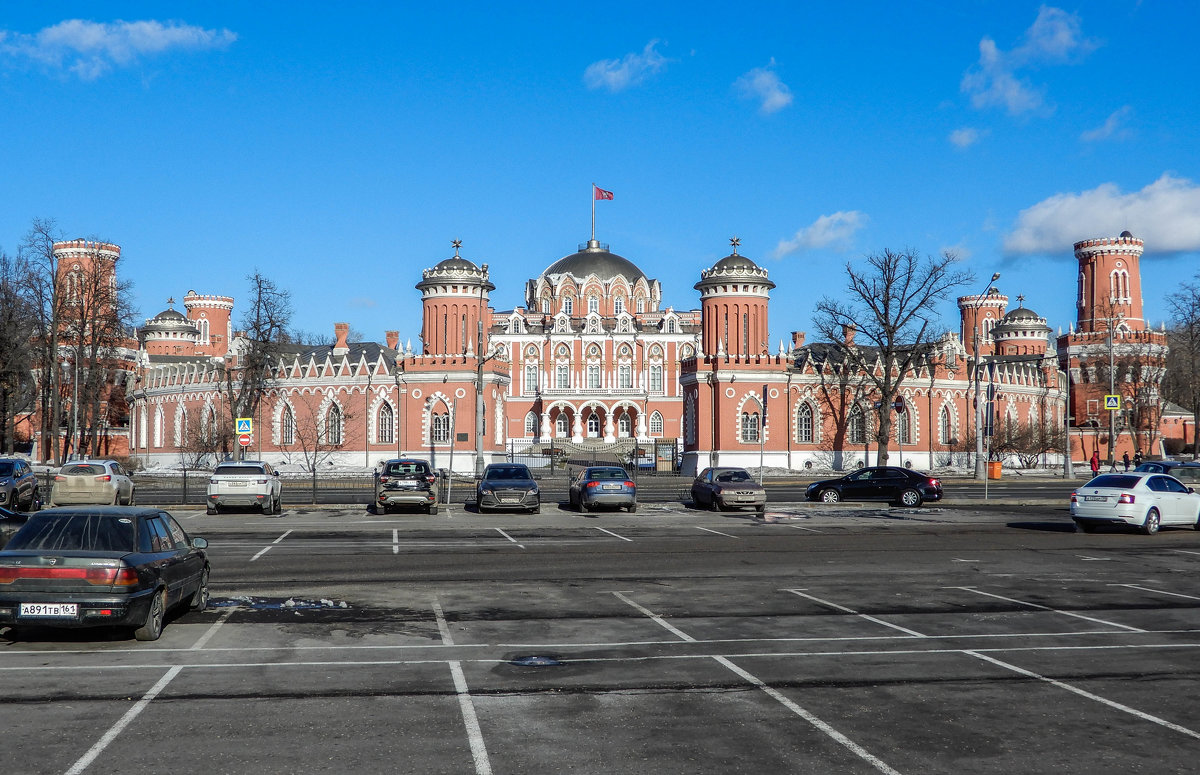 Петровский путевой дворец - Сергей Лындин