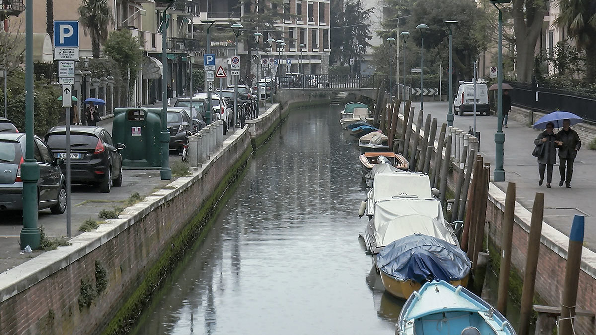 Lido di Venezia.Via Vettor Pissani. - Игорь Олегович Кравченко