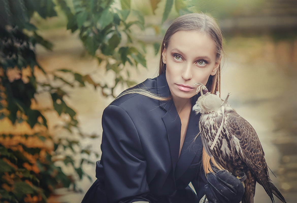 Фотомодель с совой - Жанна Купри 