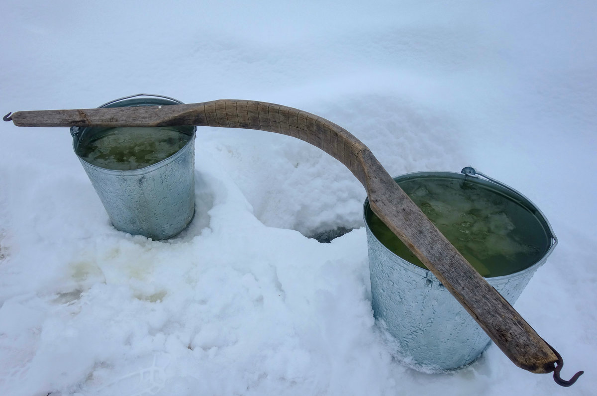 Коромысло с ведрами картинки