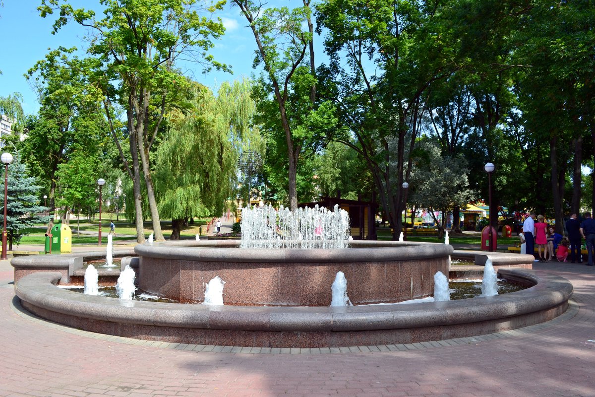 Фонтан в парке - Ольга 