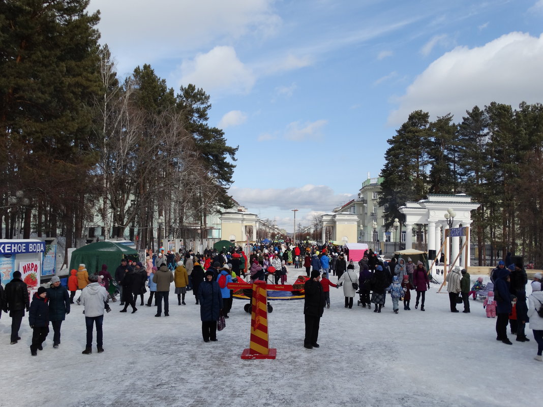 Масленица в маленьком городе Сибири - Владимир Звягин