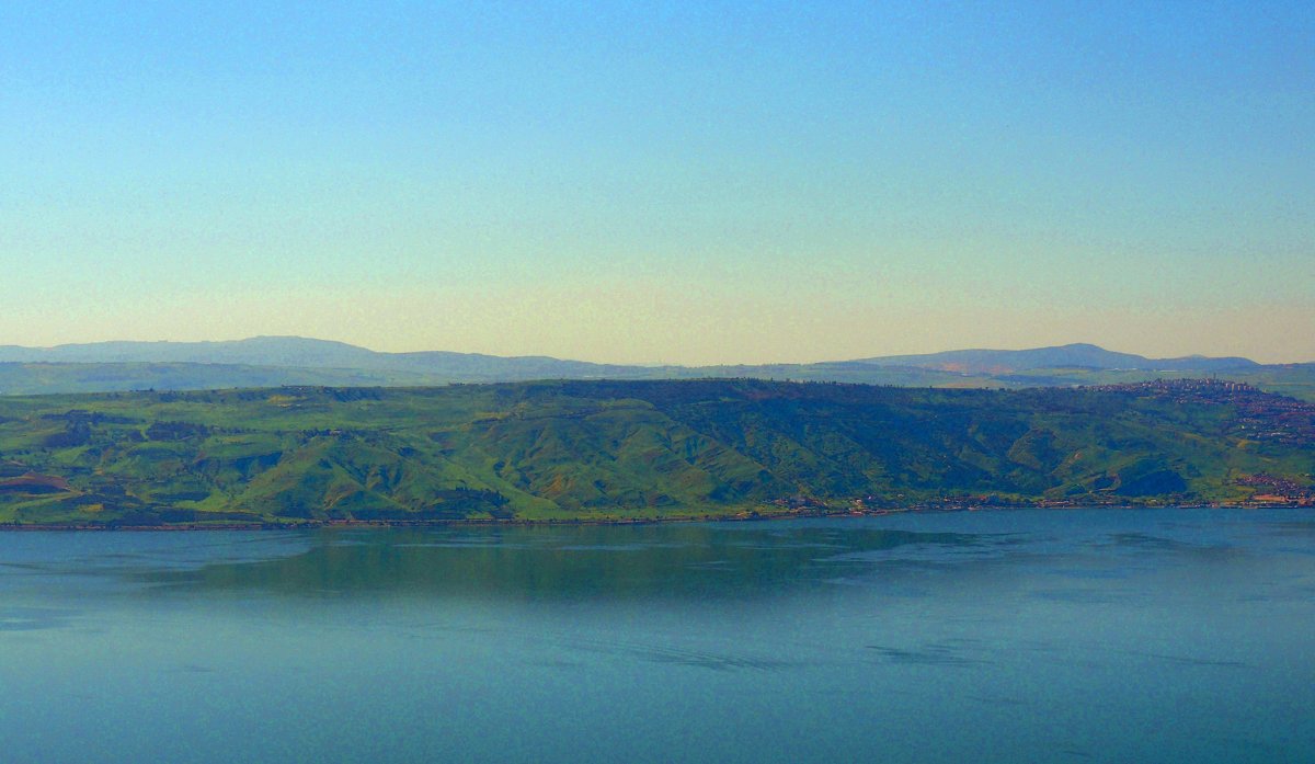 Тивериа́дское озеро, Галиле́йское море, Геннисаре́тское озеро, озеро Кине́рет - Гала 