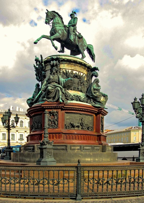 Памятник императору Николаю Первому - Сергей Карачин