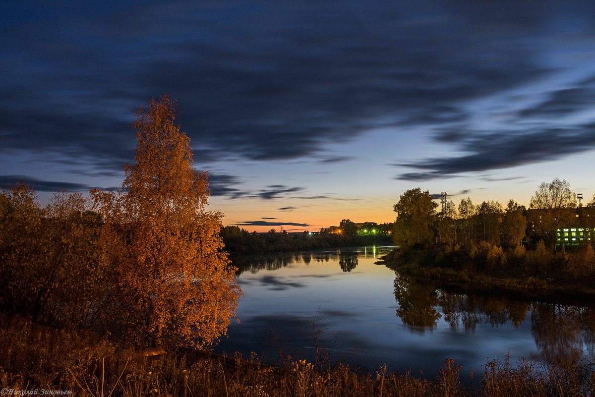 Осень на реке Ухта в черте города... - Николай Зиновьев
