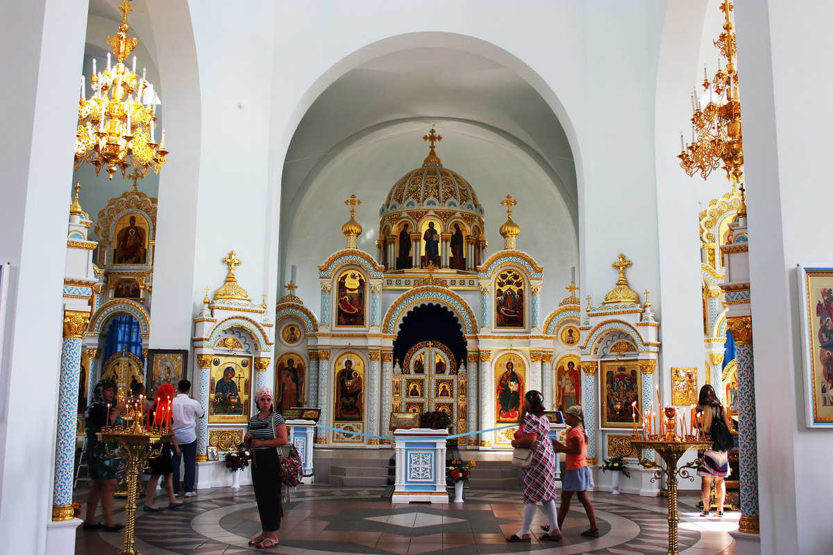 В соборе Ачаирского монастыря - раиса Орловская