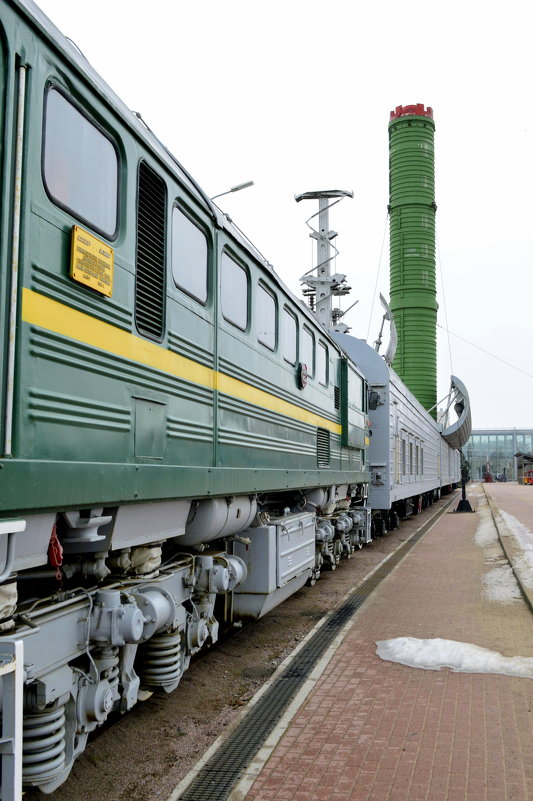 На открытой площадке ж.д. музея в СПб  5 - Сергей 