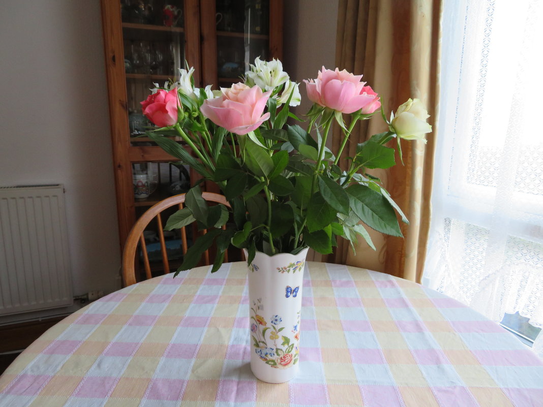 Цветы в вазе - Natalia Harries
