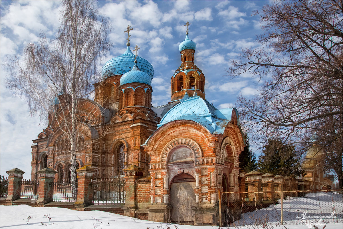 Храм Казанской иконы Божией Матери  с.Смолдеярово - ГУЗЕЛЬ НИГМАТЗЯНОВА