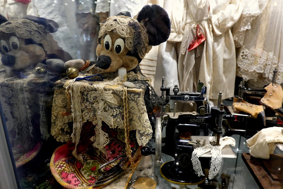 Кукольные швейные машинки, в том числе фирмы «Зингер» (Германия XIX век) - Татьяна Помогалова