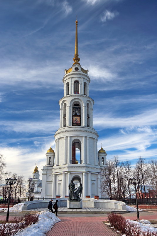 Монастырь в Лежнево