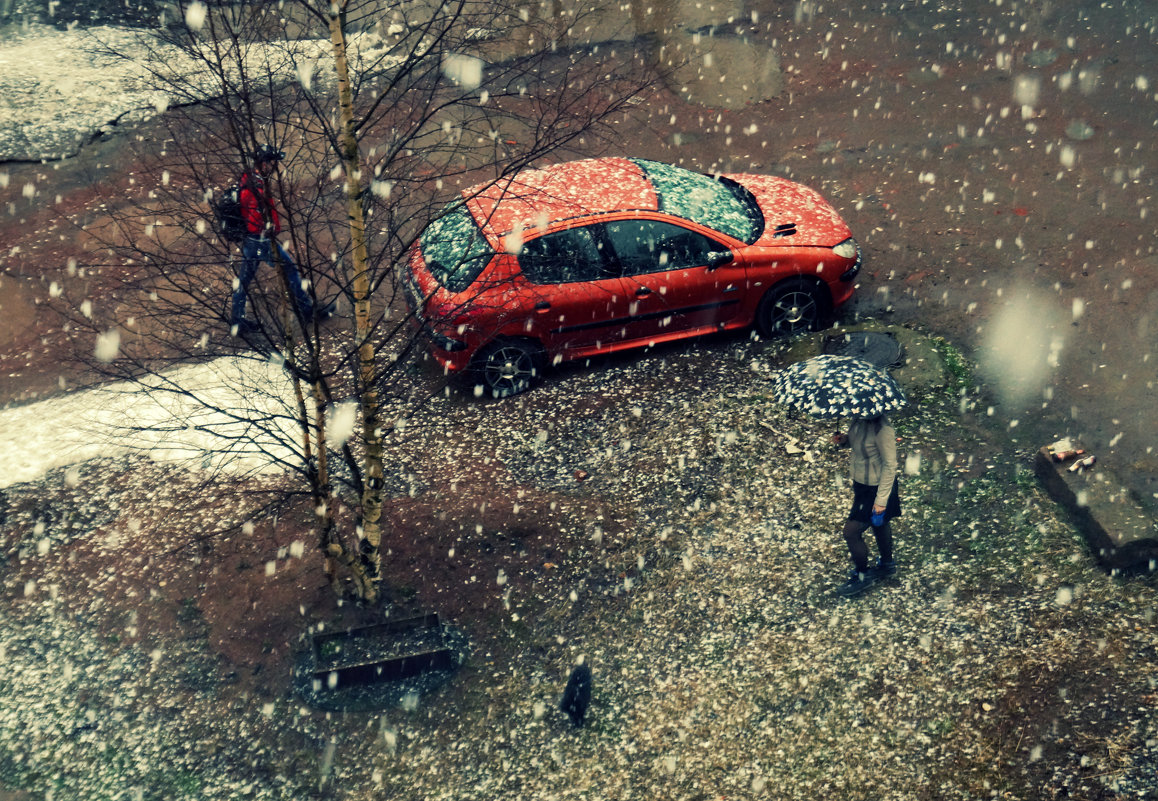 "Апрель - прохладно, снег и ветер ..." - Sergey ///
