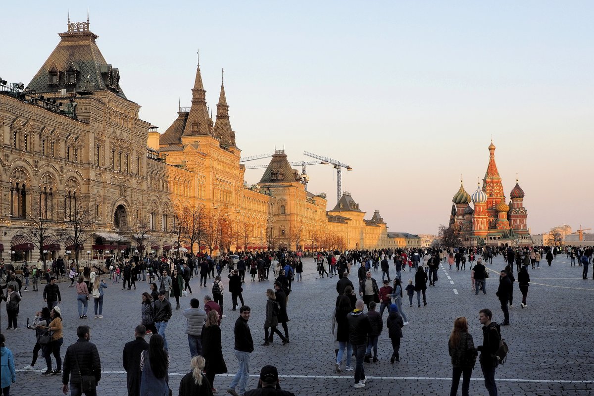 В центре Москвы - Евгений Седов