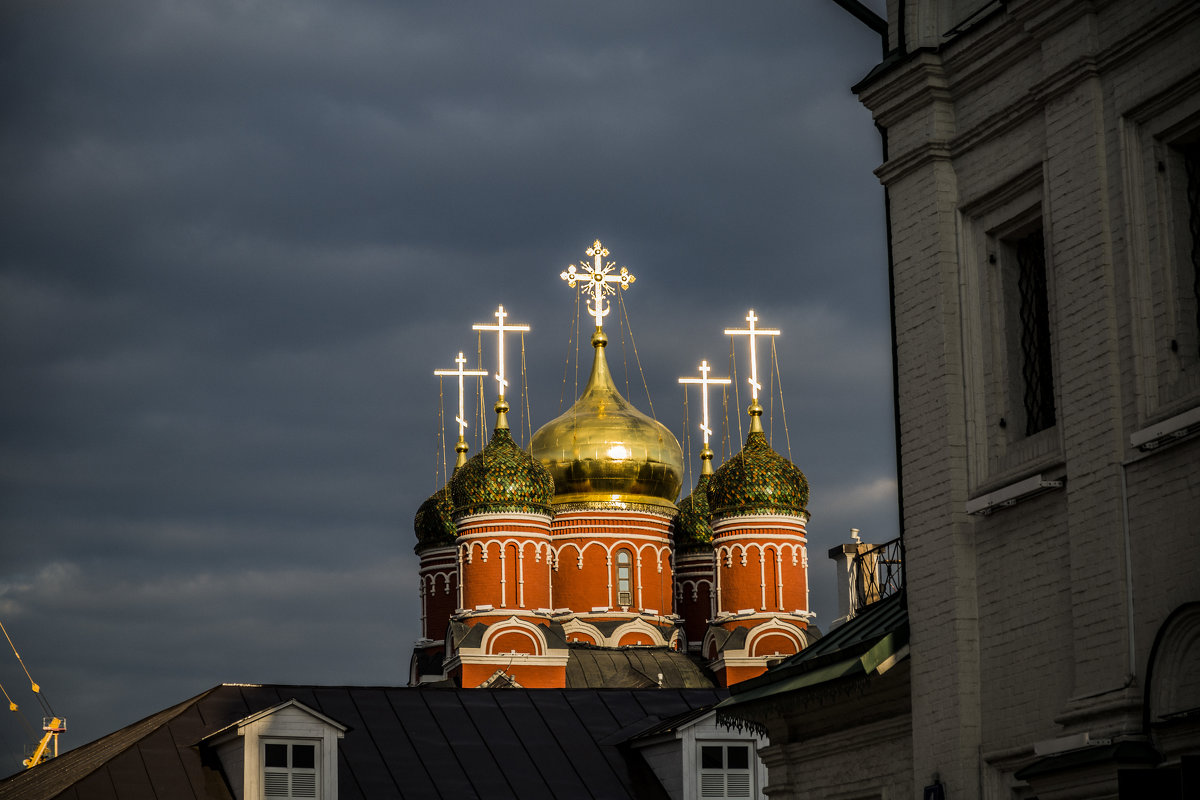 Москва ! Купола на улице ВАРВАРКА - Василий Шестопалов