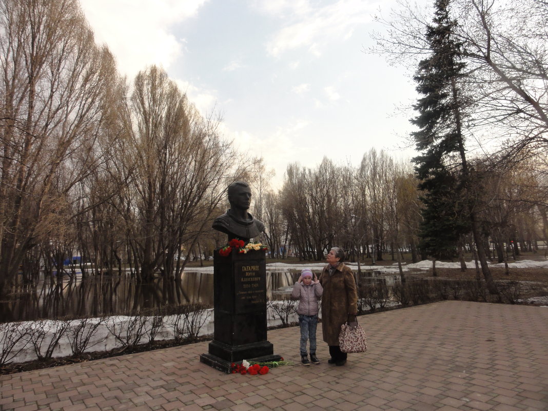 В детском парке им. Ю.Гагарина - марина ковшова 