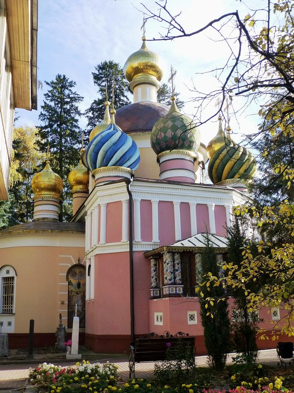 Церковь Спаса Преображения в Переделкино - Лидия Бусурина