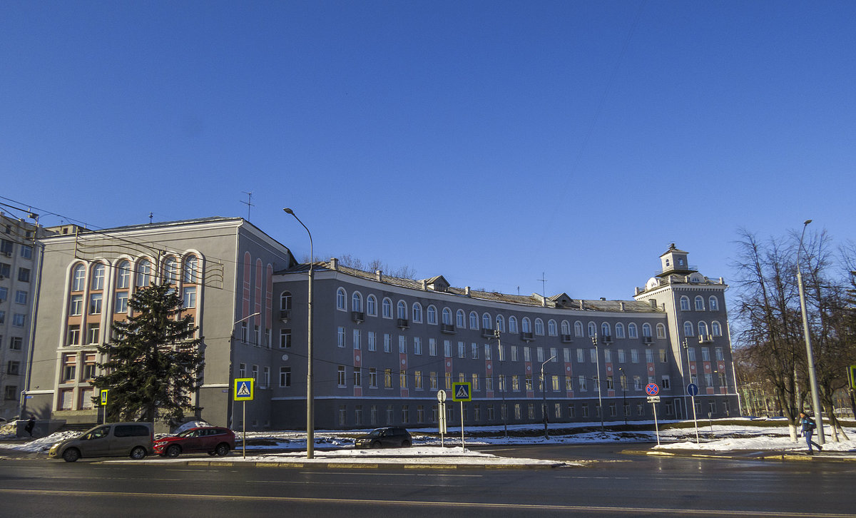 Здание политехнического колледжа - Сергей Цветков