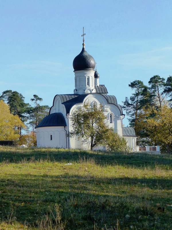 Храм Вознесения Господня в Переделкино - Лидия Бусурина