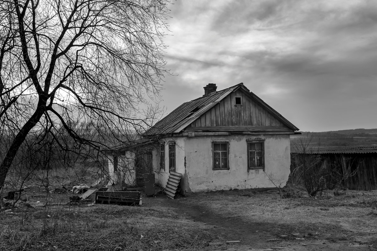 Живут же так ... - Евгений Хвальчев