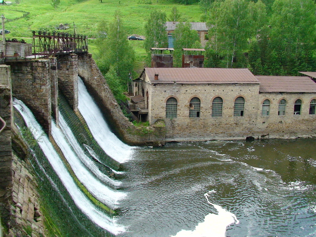 Старая ГЭС. - Павел Портнягин