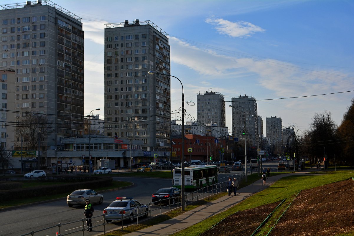 Центральный проспект город Зеленоград весной - aleks50 