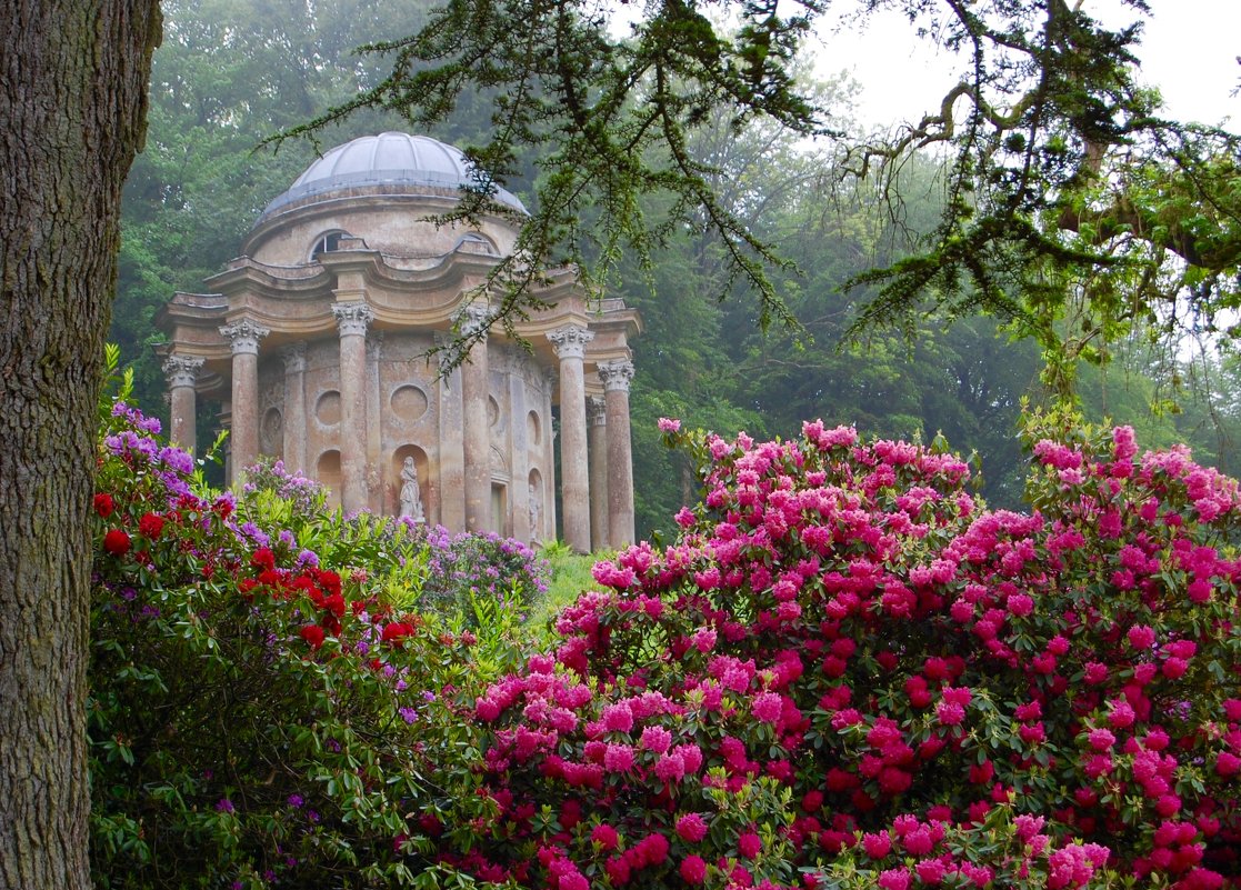 Estate Stourhead in Wiltshire - Lyudmyla Pokryshen