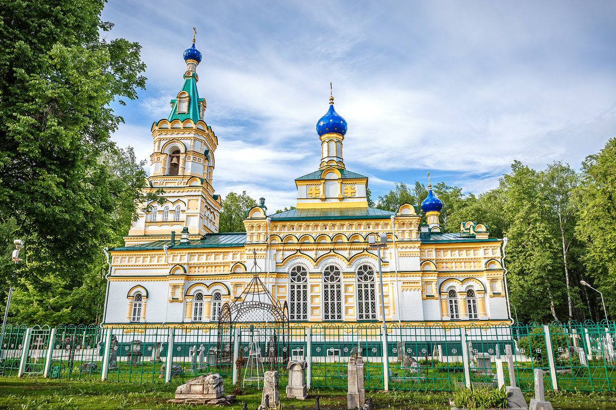 Храм Успения Божией Матери. Парковая улица, Пермь. - Андрей Ярославцев