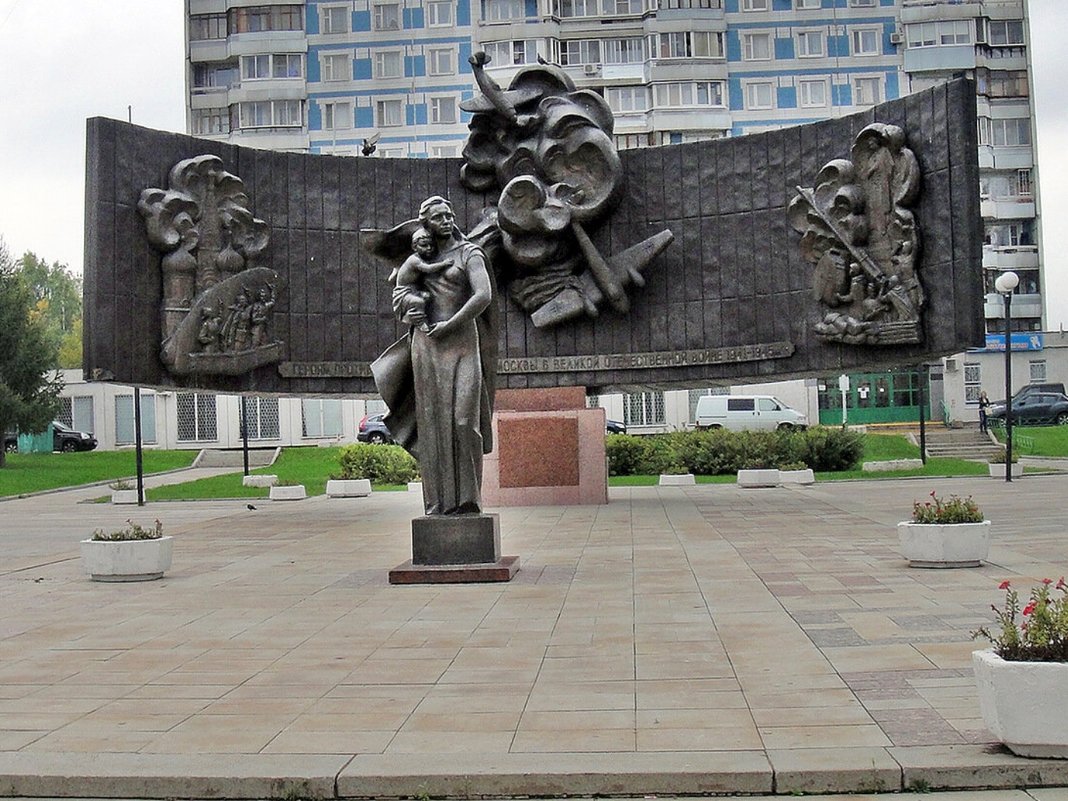 Памятник героям ПВО Москвы в ВОВ 1941-1945 гг. - Ольга Довженко
