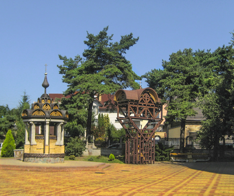 Białystok. Подворье храма Святого Духа - bajguz igor