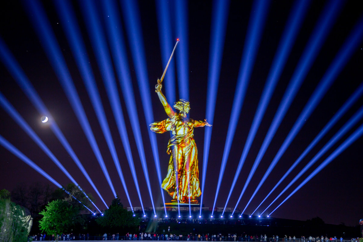 9 Мая 2019 г. лазерное шоу на Мамаевом кургане «Свет Великой Победы» - Наталья Кузнецова