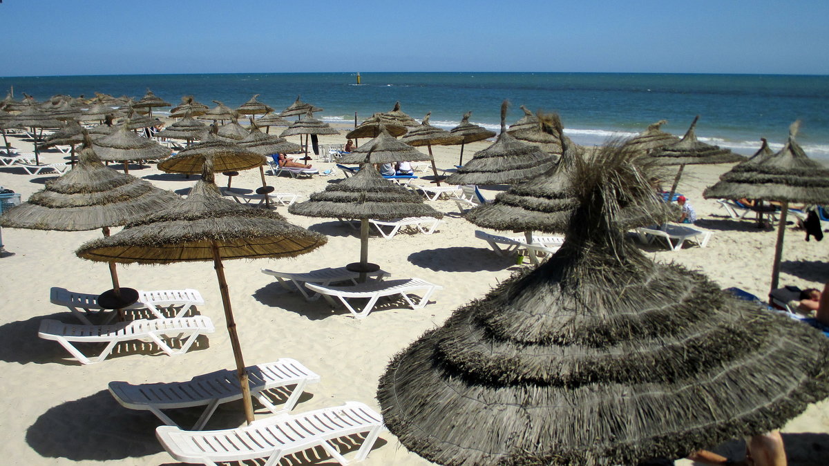 Тунис. Пляж в Сусе - Алла Захарова