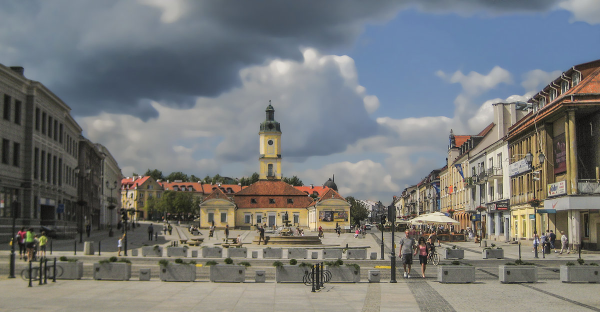 Białystok. Вид на ратушу - bajguz igor