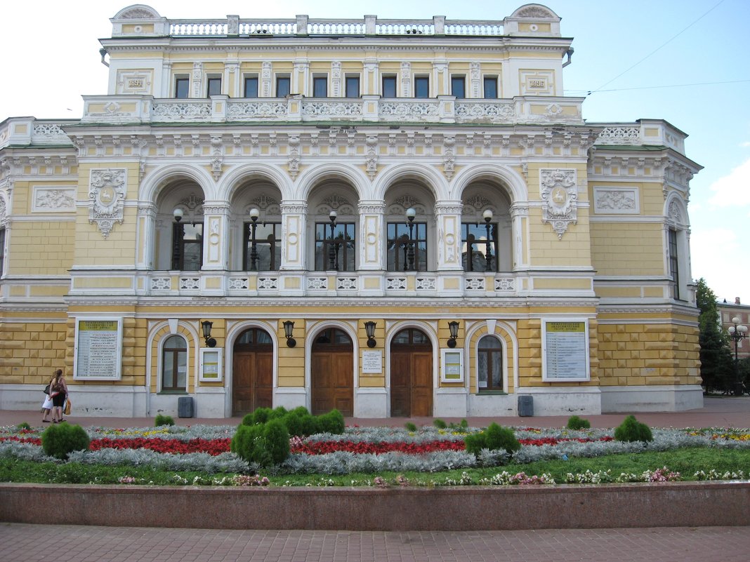 Театр в Нижнем Новгороде - Надежда 