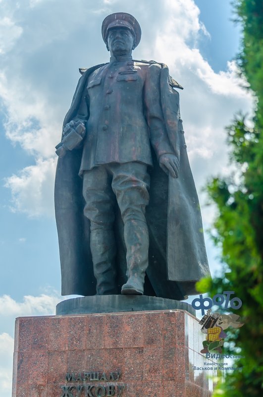 Памятник маршалу Г.К. Жукову. город Курск - Руслан Васьков