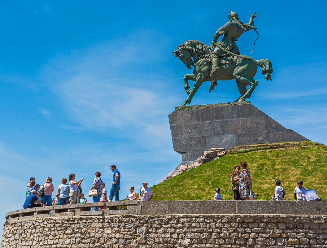 Памятник Салавату Юлаеву - Любовь Потеряхина