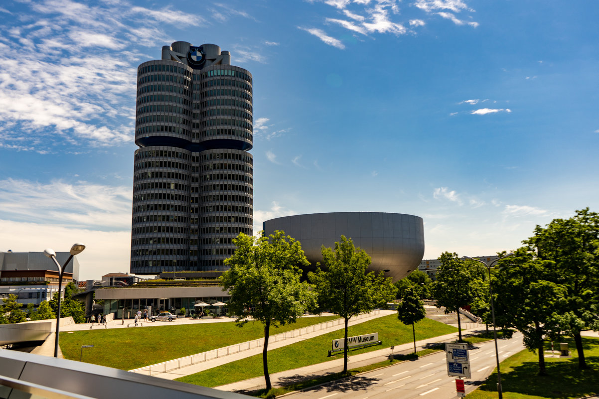 BMW Museum - Eugen Pracht