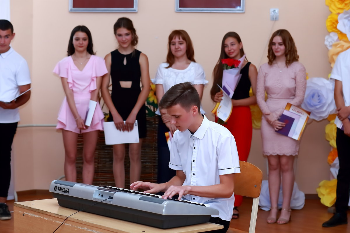 Концерт на выпускном - Юрий Гайворонский