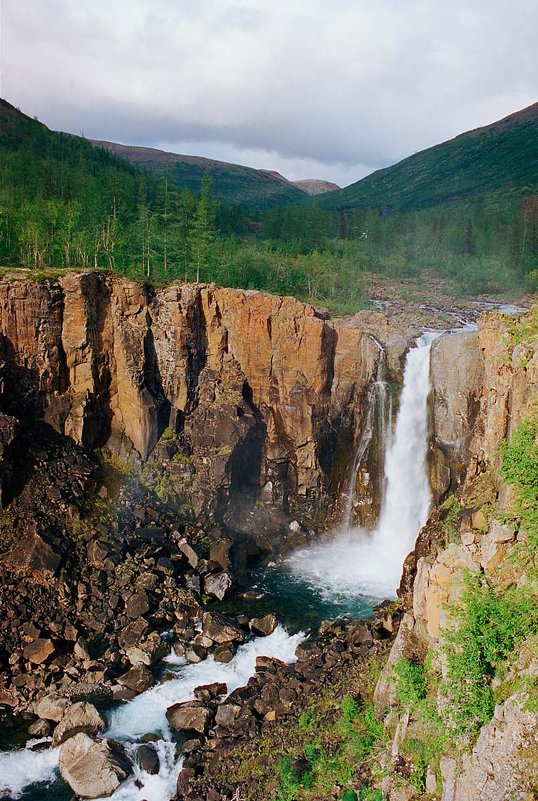Водопад на реке Орокан - Сергей Курников
