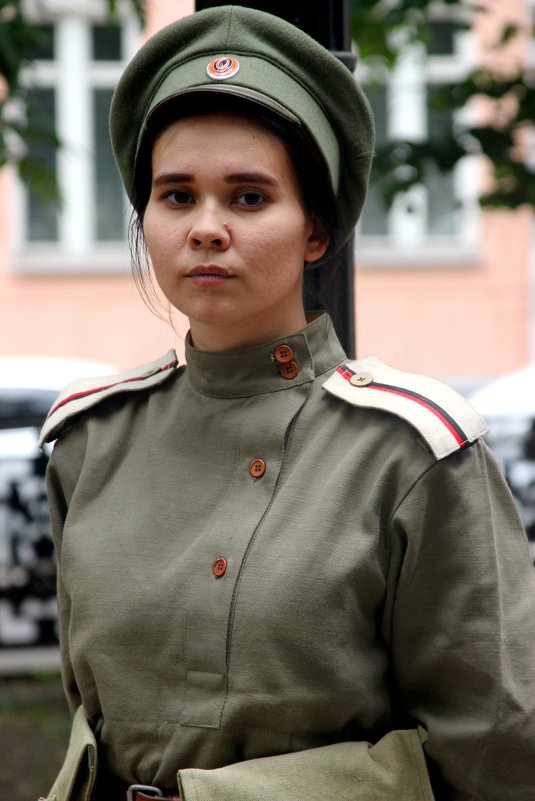 боец женского батальона - Дмитрий Солоненко