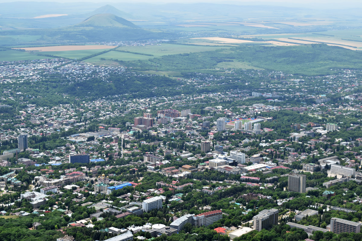 Вид на Пятигорск с вершины горы Машук - Алексей Строев