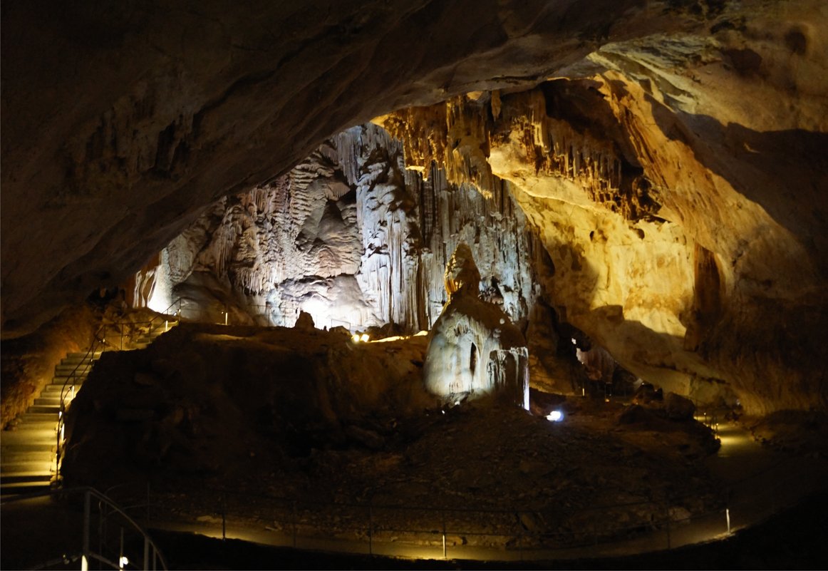 Зал пещеры Эмине-Баир-Хосар - Наталия Григорьева