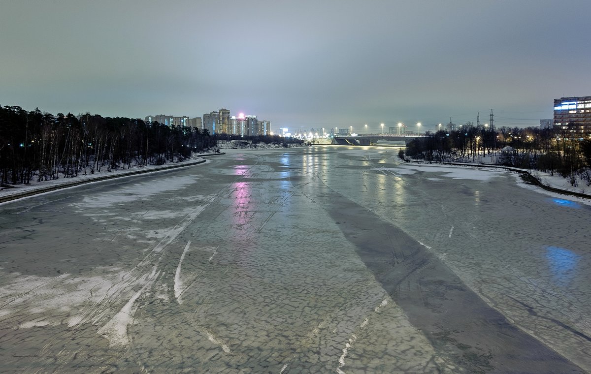 И Моква-река замерзает - Валерий Иванович