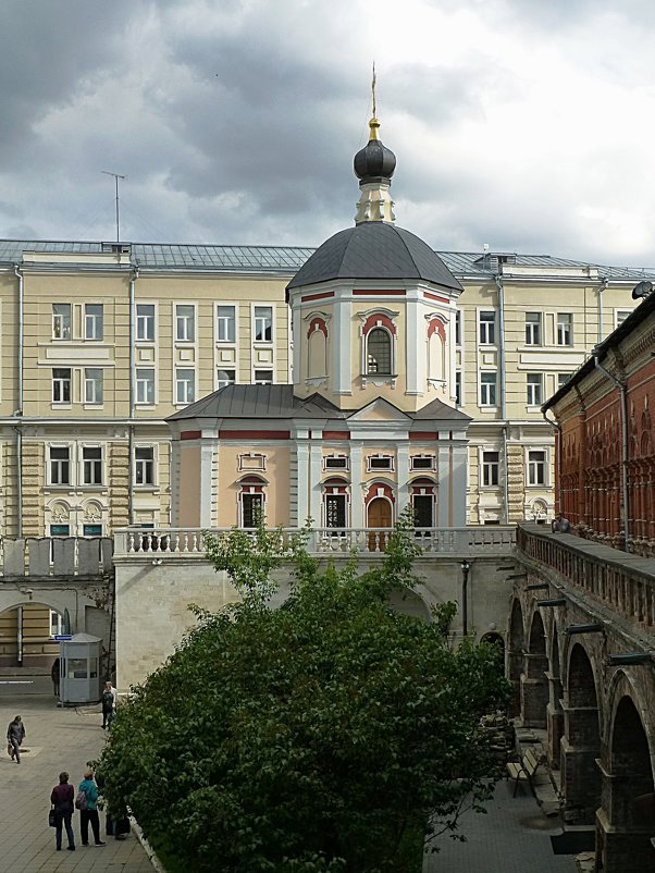 Церковь Петра и Павла в Высоко-Петровском монастыре - Лидия Бусурина