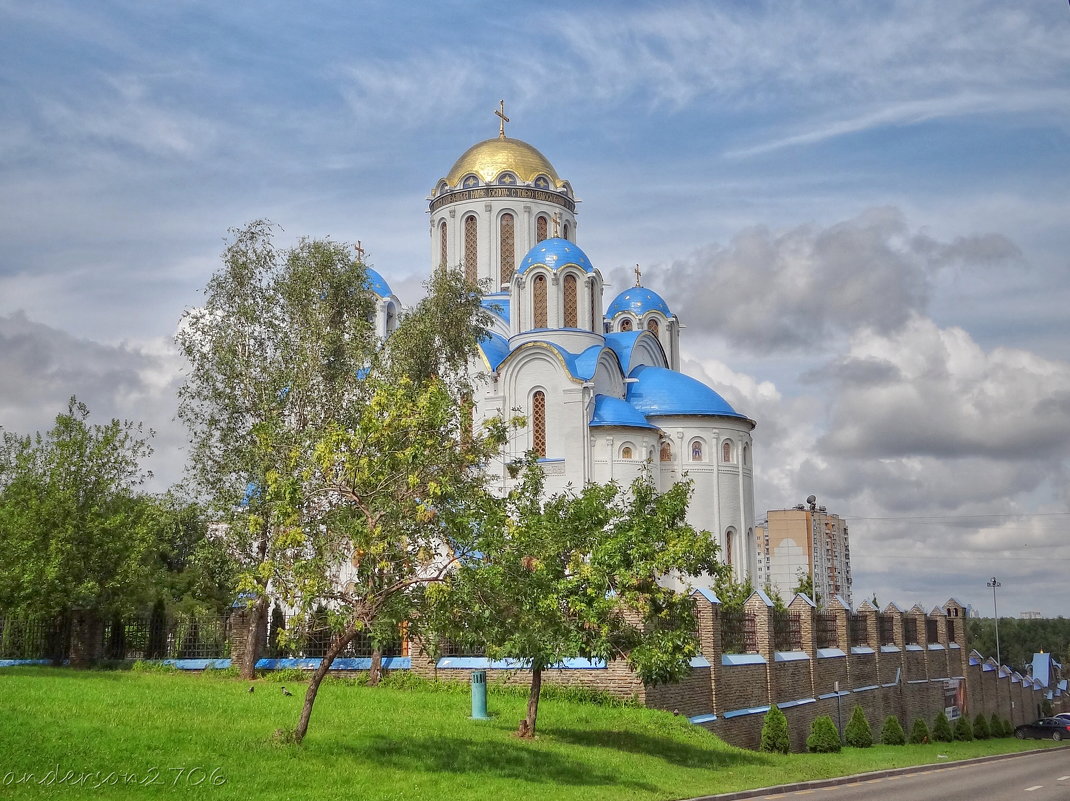 Покровский храм в Ясеневе - Andrey Lomakin