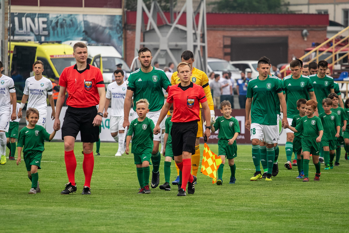 ТОМЬ-КУРСК  2-0 - михаил пасеков