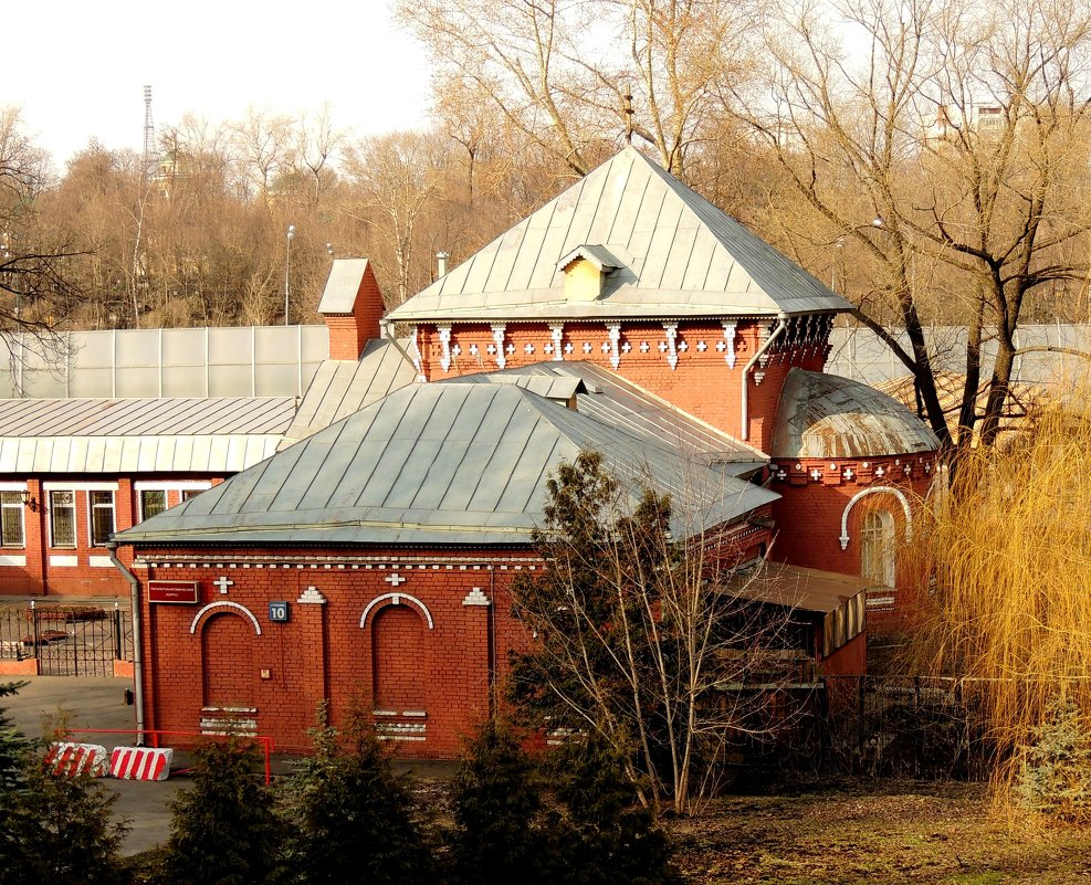 Церковь на метро Тульская