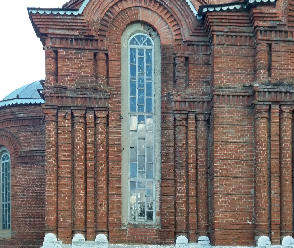 Покровский храм пос.Кораблино Рязанской обл.(средняя часть реставрируется) - Galina Solovova