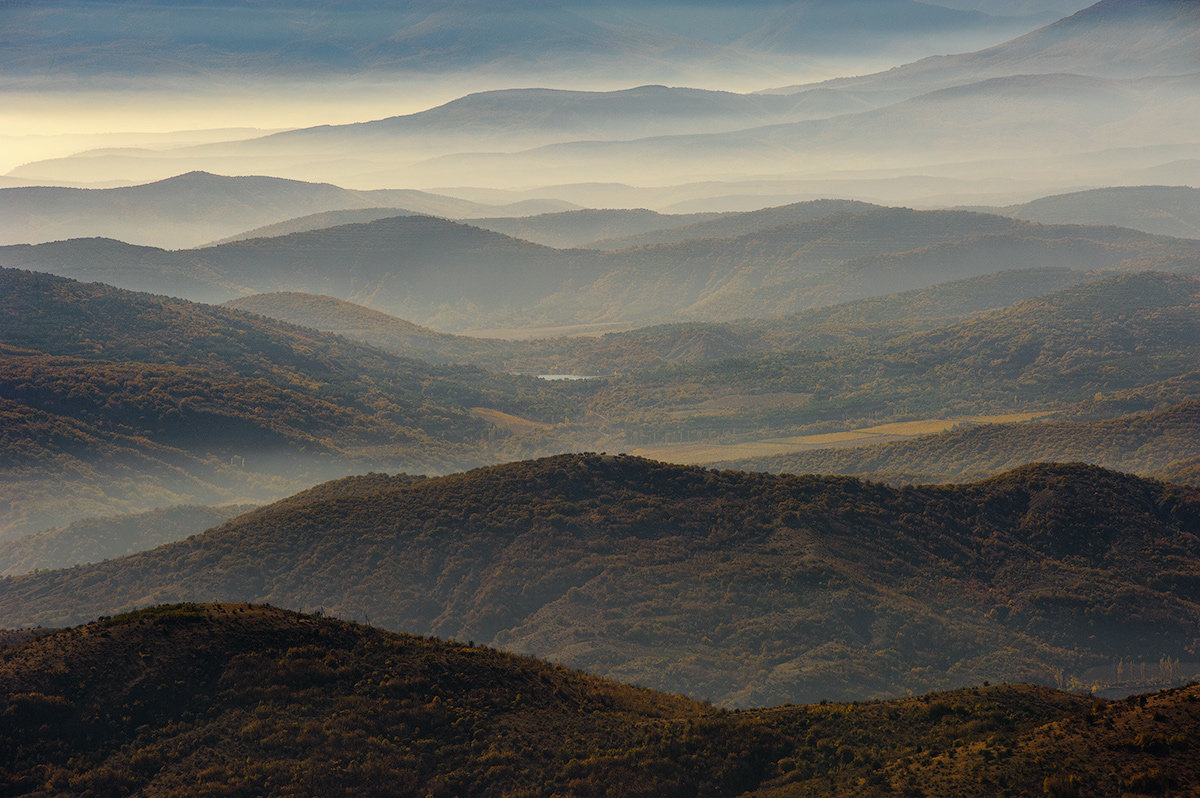 Crimea. October. - oleg .